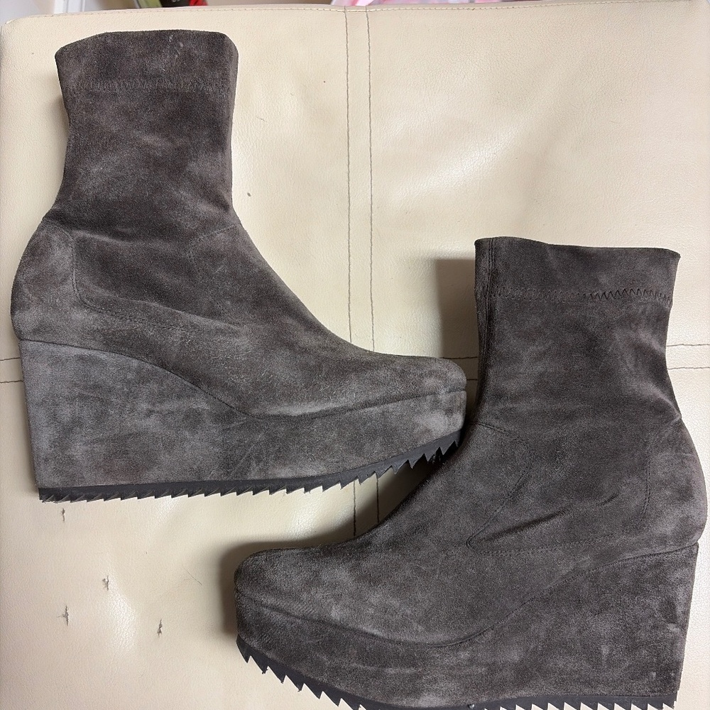 Pedro Garcia suede booties